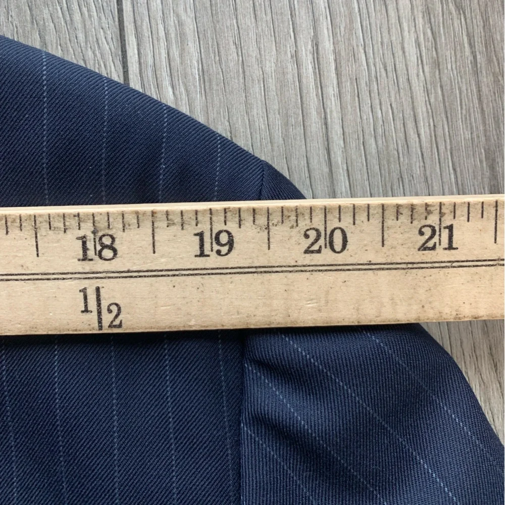 Paul Stuart Stuart IIl Silky Powder‎ Water Resistant Wool Sport Coat Jacket 48L